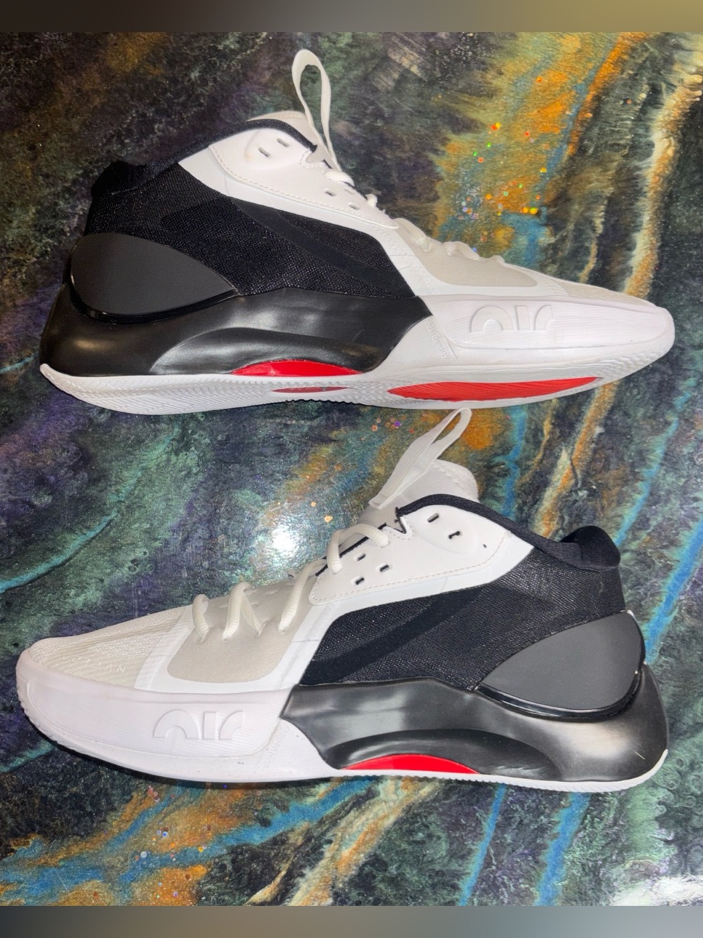 Jordan Men's Zoom Separate 11M Brand New with Box. NO LID